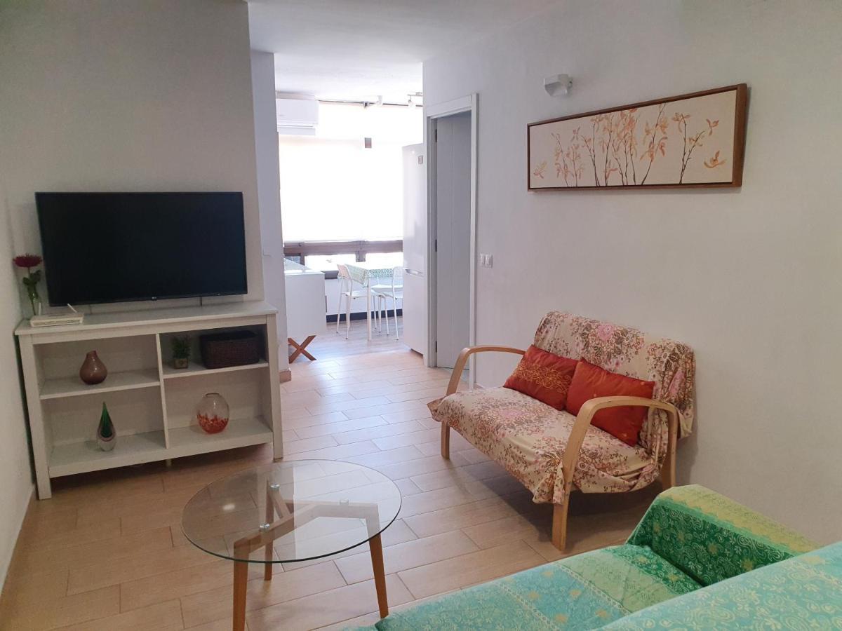 Apartamento Junto Al Puerto De Fuengirola Appartement Buitenkant foto